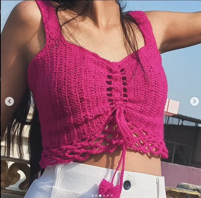 CROCHET HANDMADE MEGENTA CROP TOP